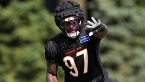What happened to Shemar Stewart? Why Bengals DE was carted off after suffering