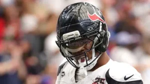 No, David Montgomery is not injured