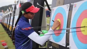 And the woman who won – Kang Yeonseo, a 14-year-old from South Korea, a country now gunning