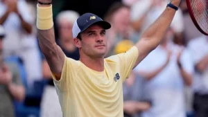 Here is a closer look at Tommy Paul’s age, wife, children, net worth, earnings and career