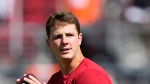 “49ers QB Brock Purdy had Mike Evans on the scramble drill but misfired on third down