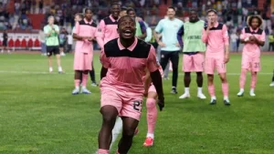 Juventus also struck late for a comeback 2-1 victory at Celta